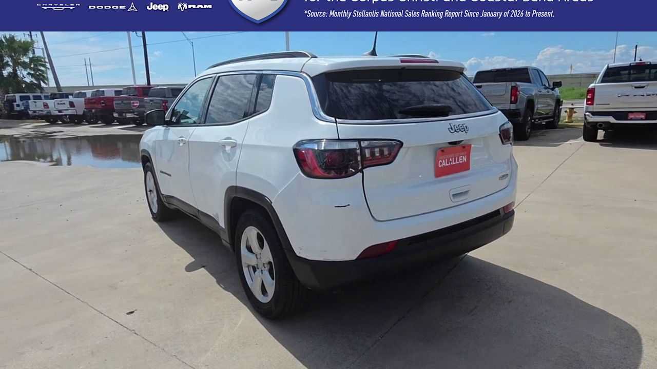 Used 2022 Jeep Compass Latitude w/ Sun and Sound Group FWD image 6