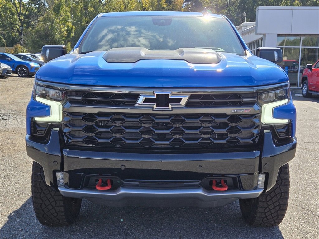 New 2026 Chevrolet Silverado 1500 ZR2 video 2