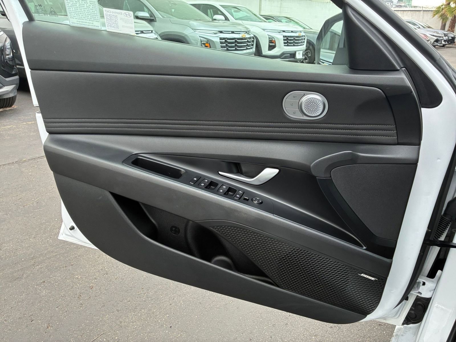 Used 2025 Hyundai Elantra Limited image 18