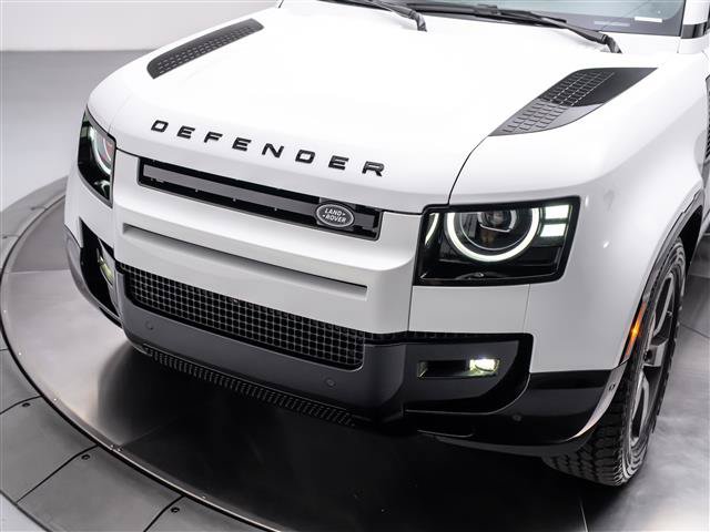 New 2026 Land Rover Defender 110 X-Dynamic SE AWD/4WD image 9