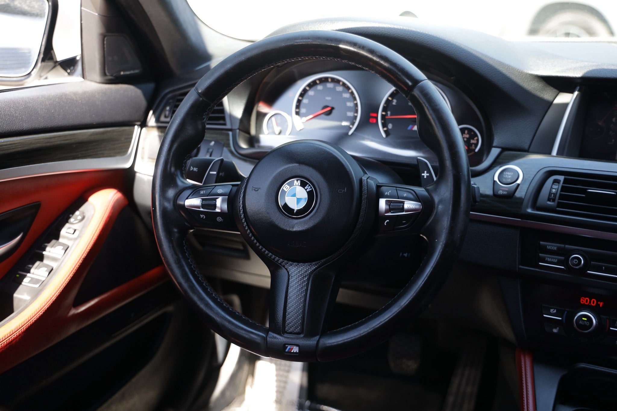 Used 2016 BMW M5 RWD image 33