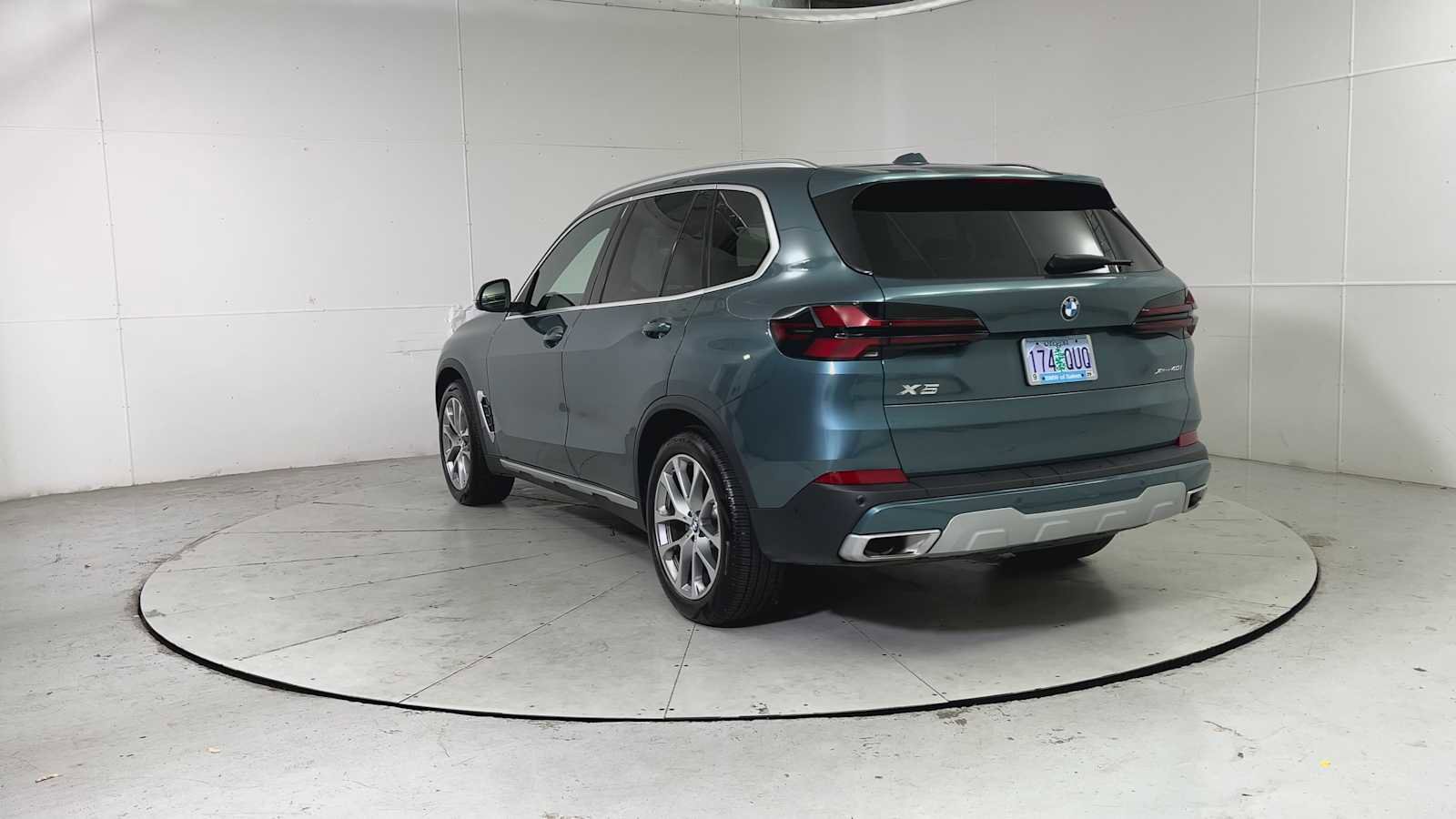 Certified 2026 BMW X5 xDrive40i image 3