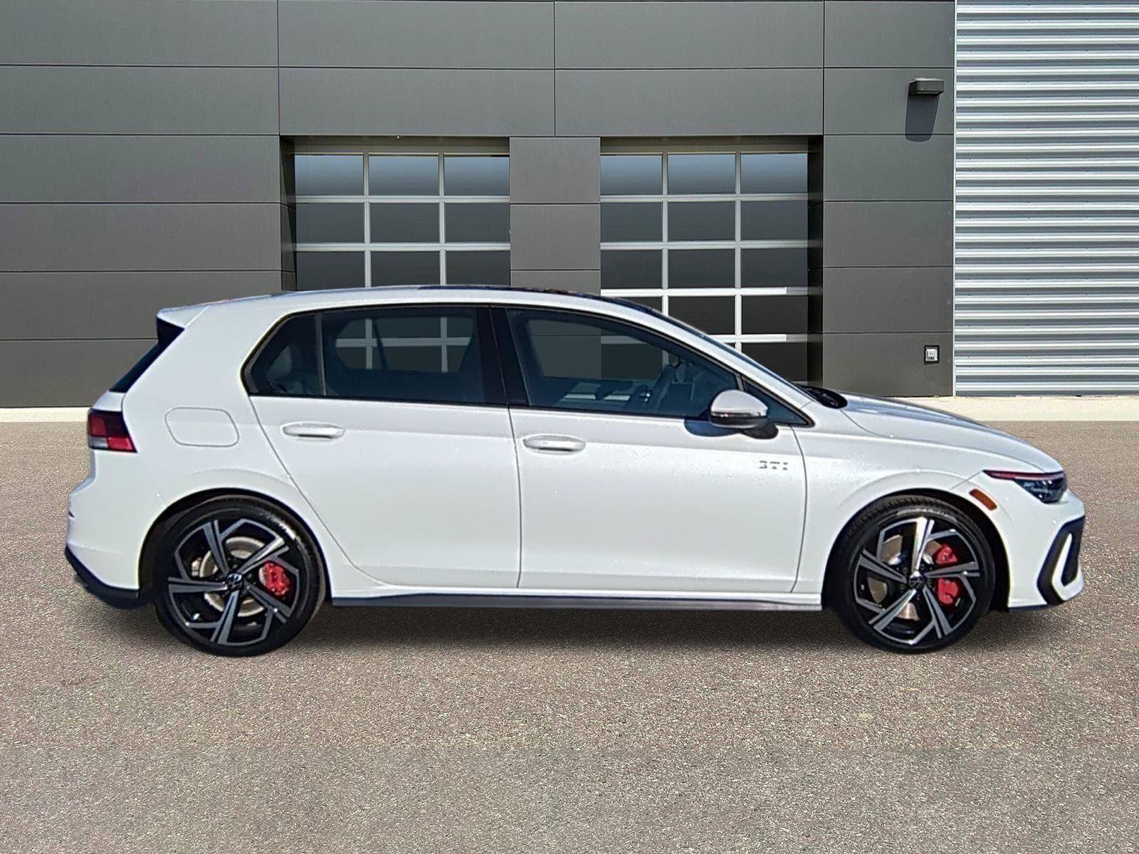 New 2026 Volkswagen Golf SE FWD image 8