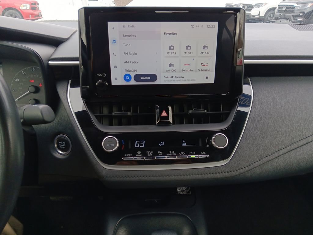 Used 2024 Toyota Corolla SE w/ SE Premium Package image 19
