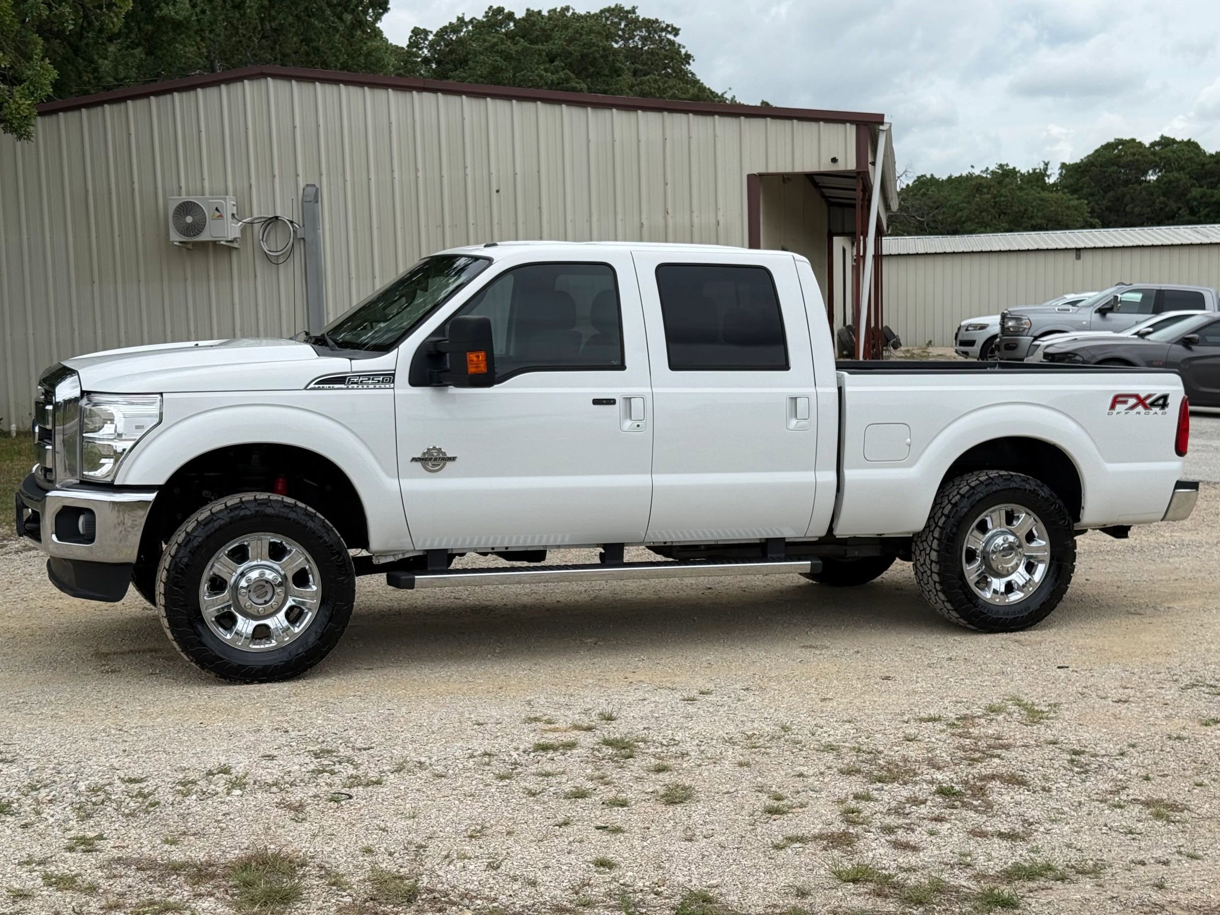 Used 2015 Ford F250 Lariat w/ FX4 Off-Road Package AWD/4WD image 6