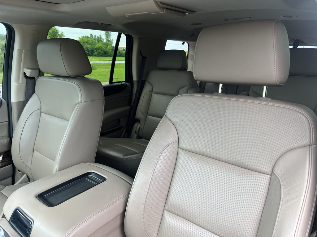 Used 2019 GMC Yukon SLT w/ Premium Edition AWD/4WD image 16