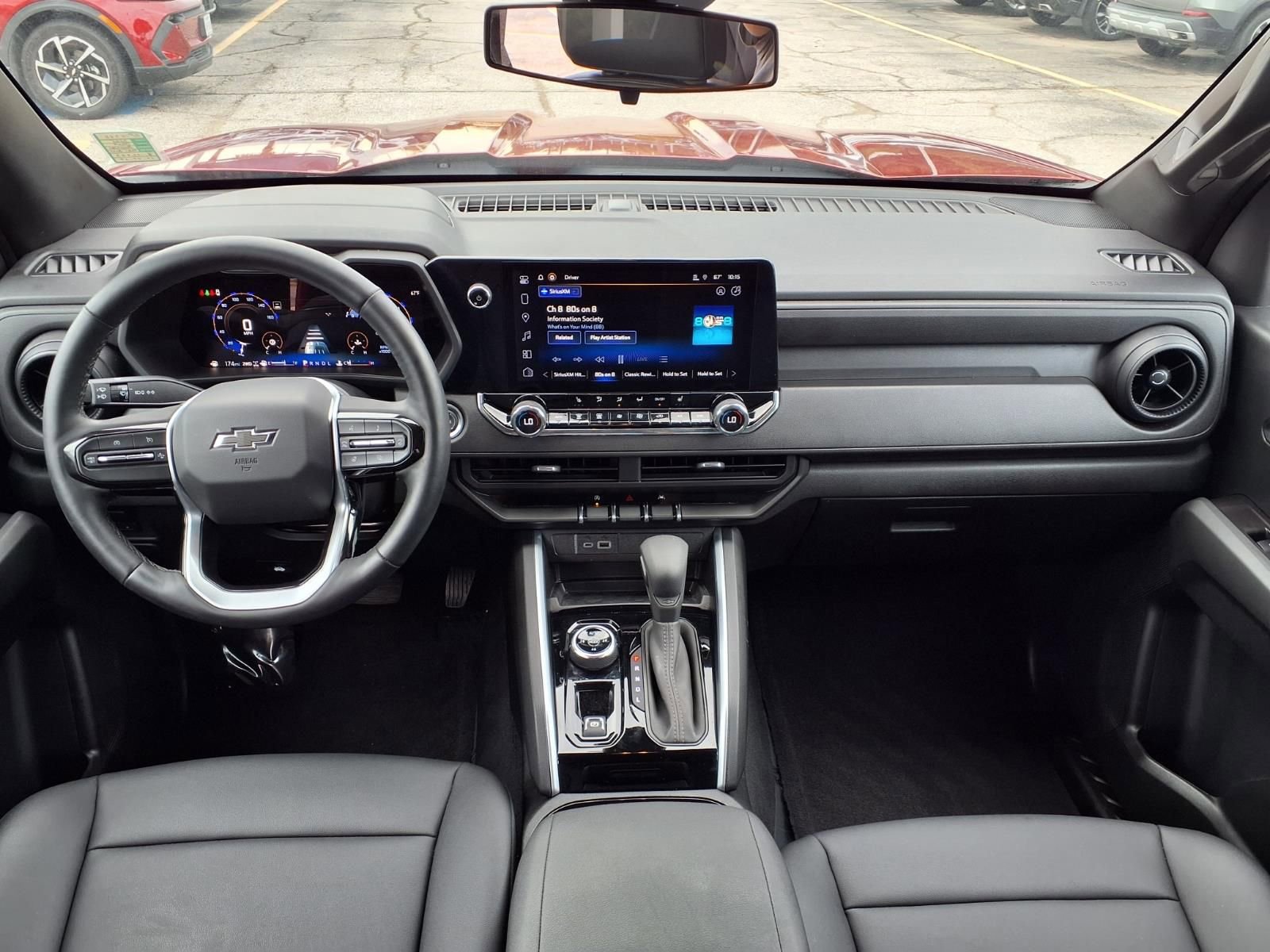 Used 2025 Chevrolet Colorado Trail Boss w/ Off-Road Front Bumper Package image 3