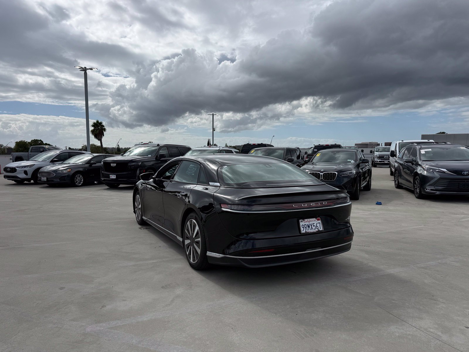 Used 2024 Lucid Air Pure RWD image 2