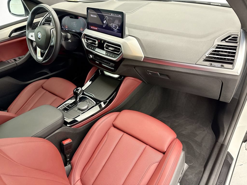 Certified 2024 BMW X4 xDrive30i w/ Premium Package AWD/4WD image 16
