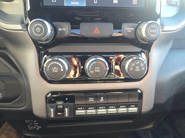 New 2026 RAM 3500 Tradesman w/ Chrome Appearance Group image 20