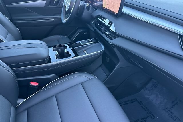 Used 2025 Buick Enclave Preferred FWD image 20
