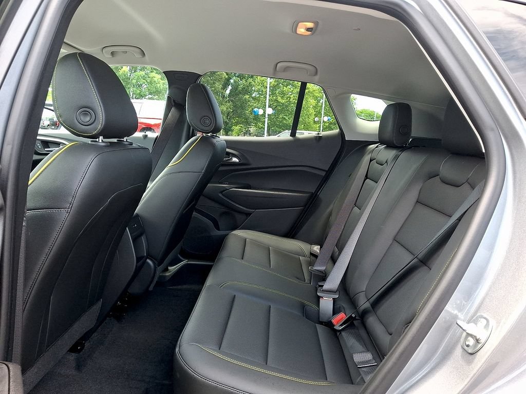 Certified 2025 Chevrolet Trax ACTIV w/ Driver Confidence Package FWD image 10