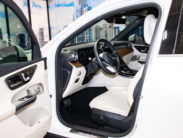 Certified 2023 Mercedes-Benz GLC 300 4MATIC image 13