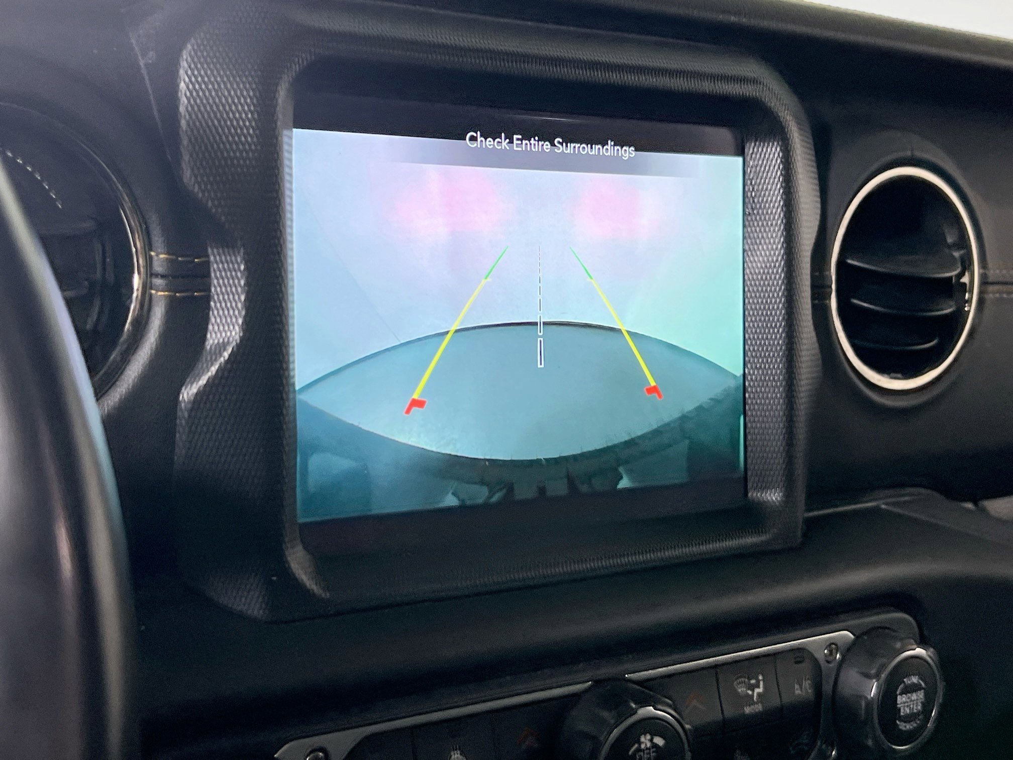 Used 2022 Jeep Wrangler Unlimited Sahara image 14