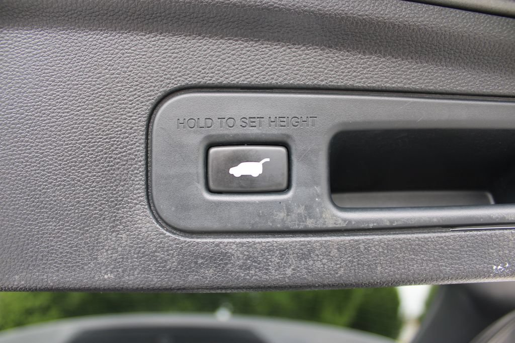 Used 2023 Acura MDX A-Spec AWD/4WD image 34