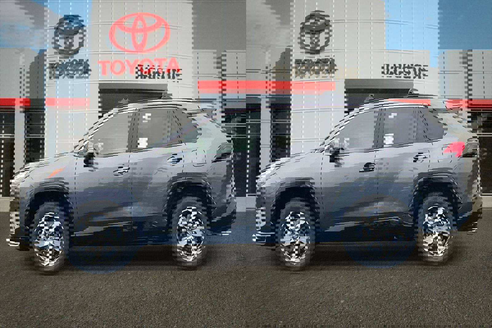 Certified 2025 Toyota RAV4 SE image 6