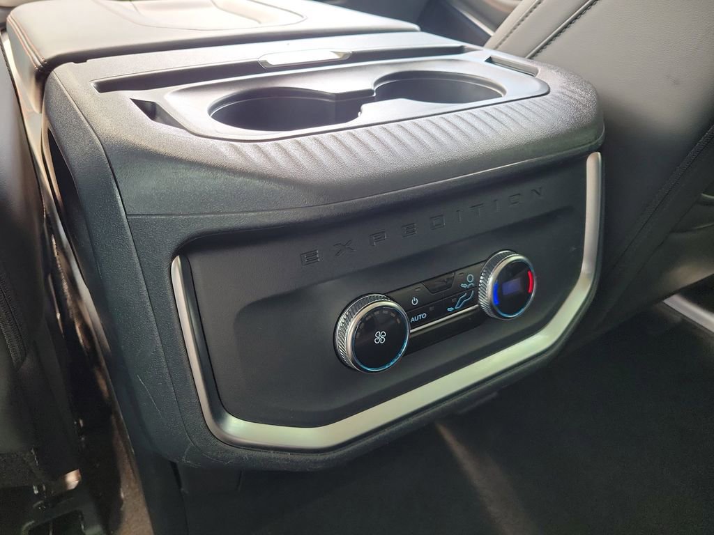 Used 2025 Ford Expedition Max Active image 17