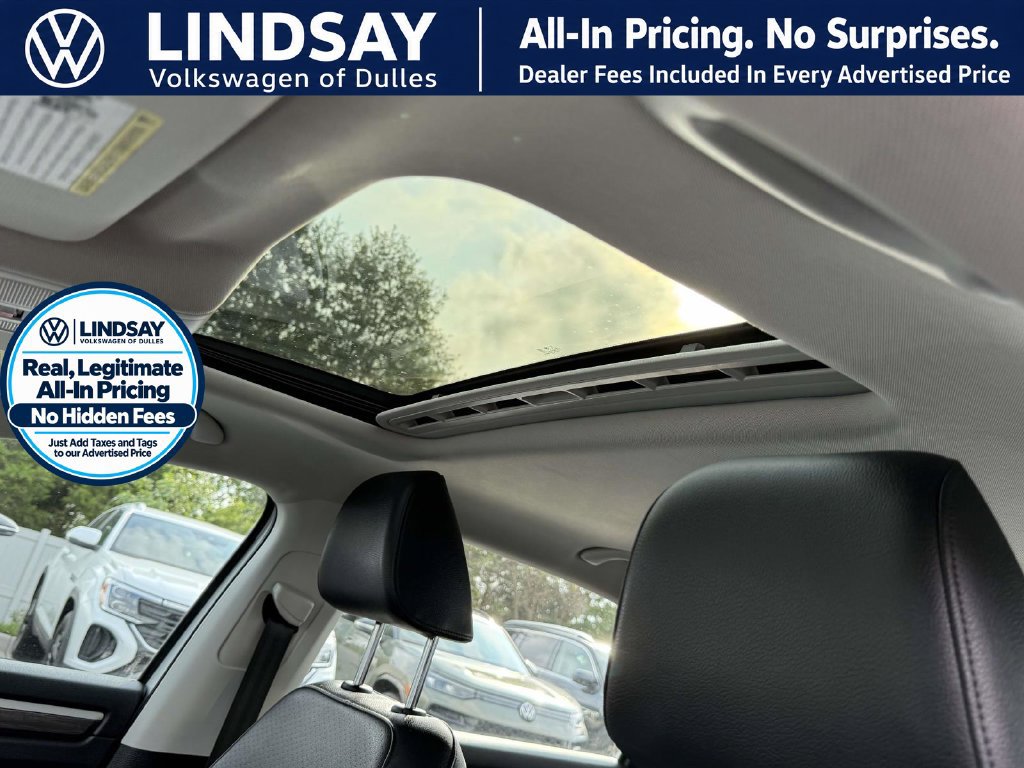 Used 2018 Volkswagen Passat 2.0T SE FWD image 17