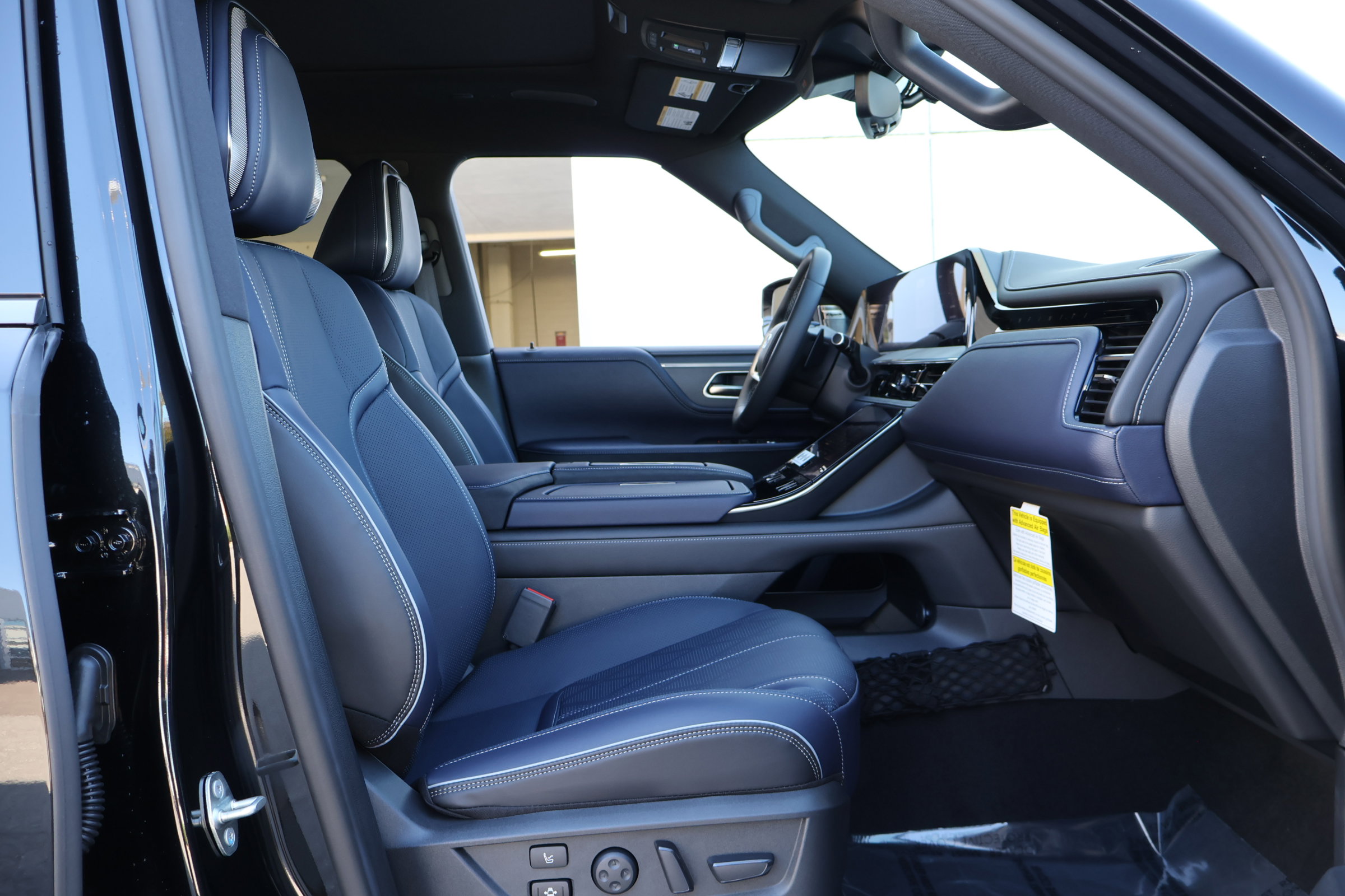 New 2026 INFINITI QX80 4WD image 24