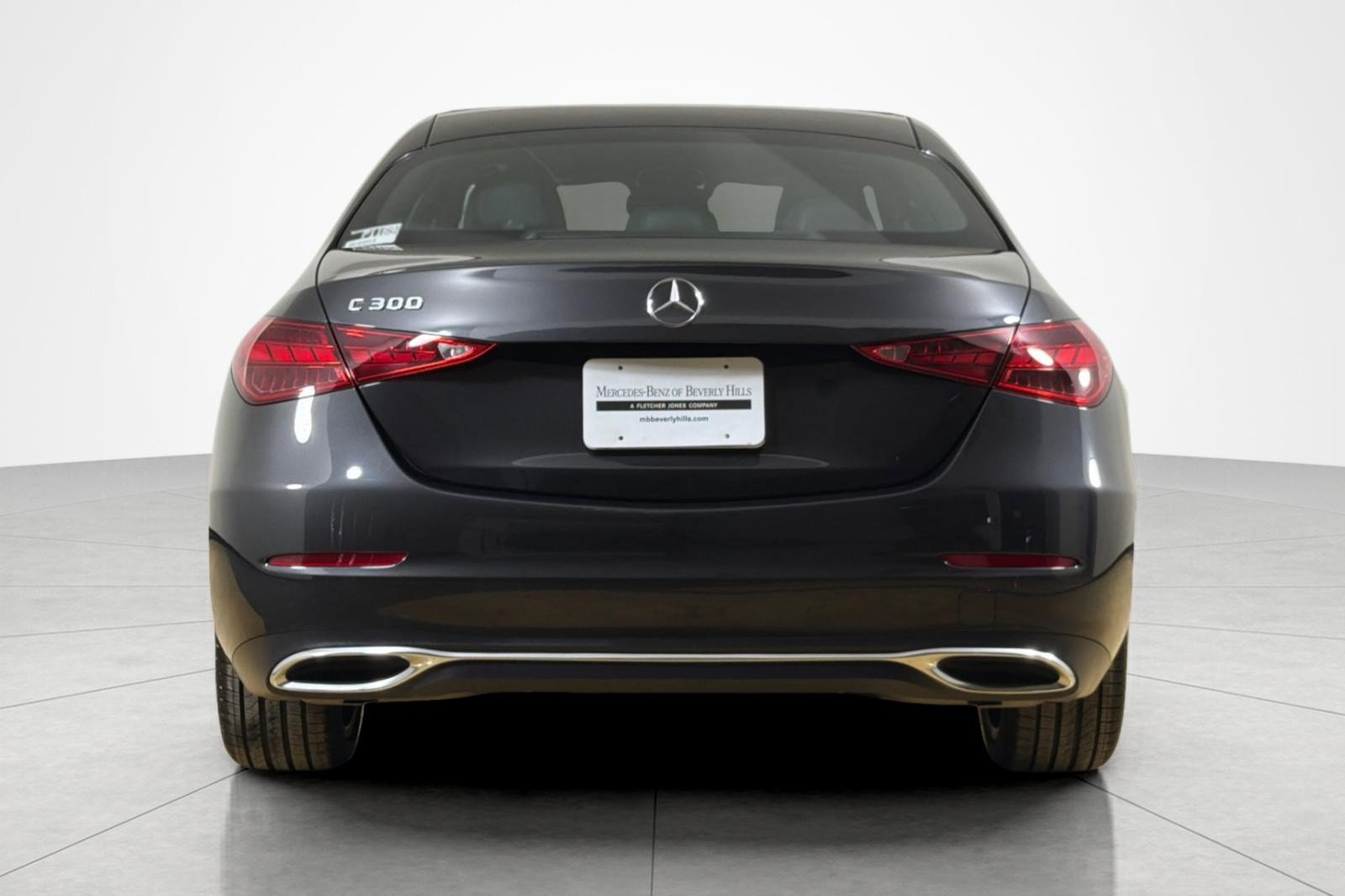 Used 2023 Mercedes-Benz C 300 Sedan image 4