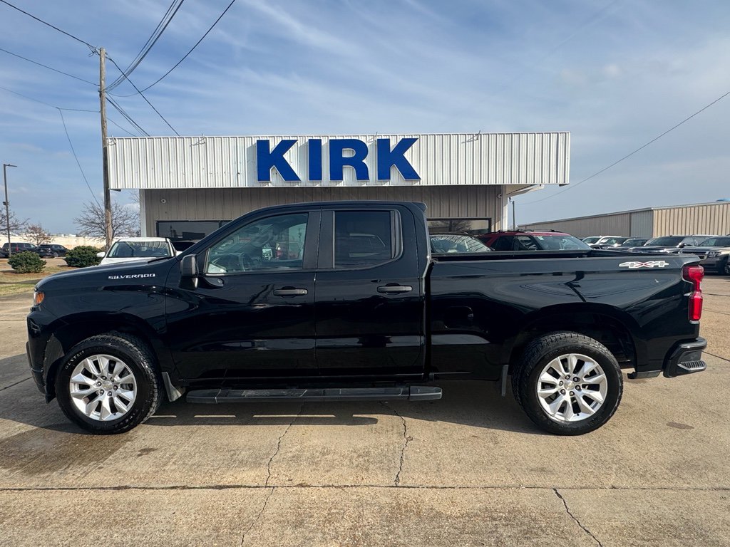 Used 2019 Chevrolet Silverado 1500 Custom w/ Custom Convenience Package image 2