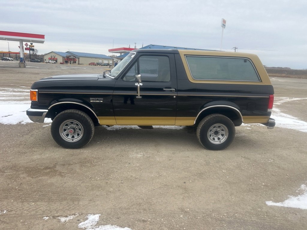 Used 1989 Ford Bronco AWD/4WD image 3