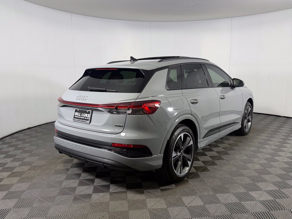 Used 2025 Audi Q4 e-tron Prestige w/ Black Optic Package AWD/4WD image 8