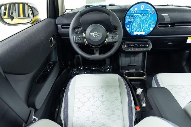 Used 2025 MINI Cooper S image 3
