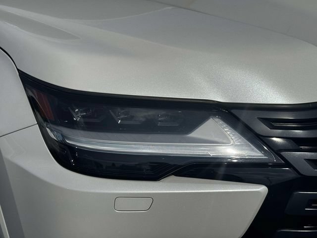 Used 2023 Lexus LX 600 4WD w/ Appearance Package image 12