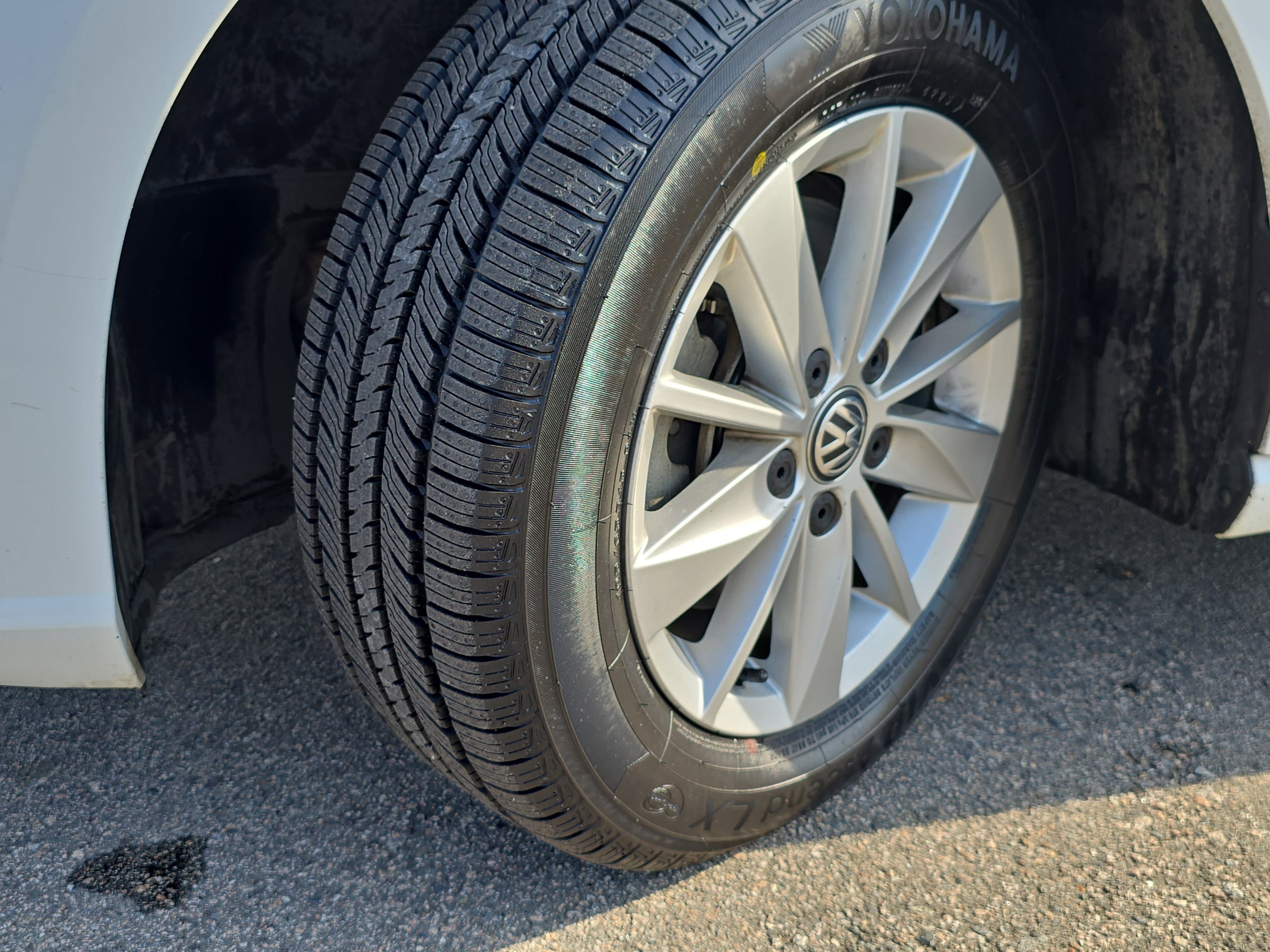 Used 2018 Volkswagen Golf S image 31