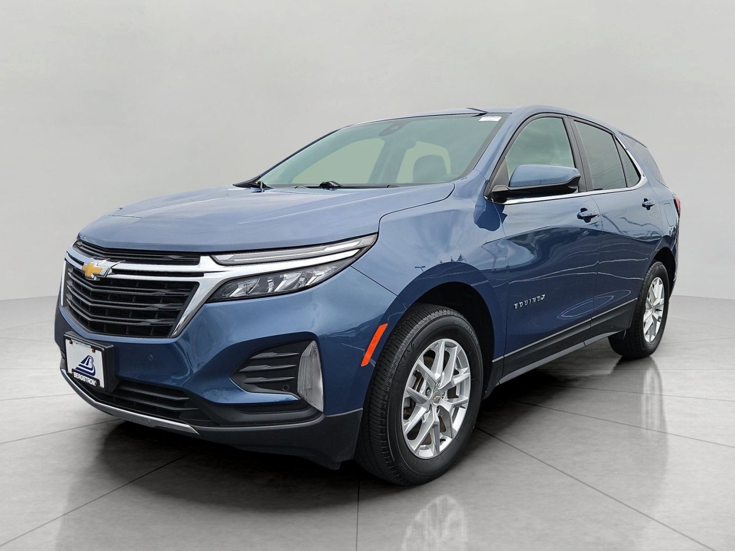 Certified 2024 Chevrolet Equinox LT AWD/4WD image 4