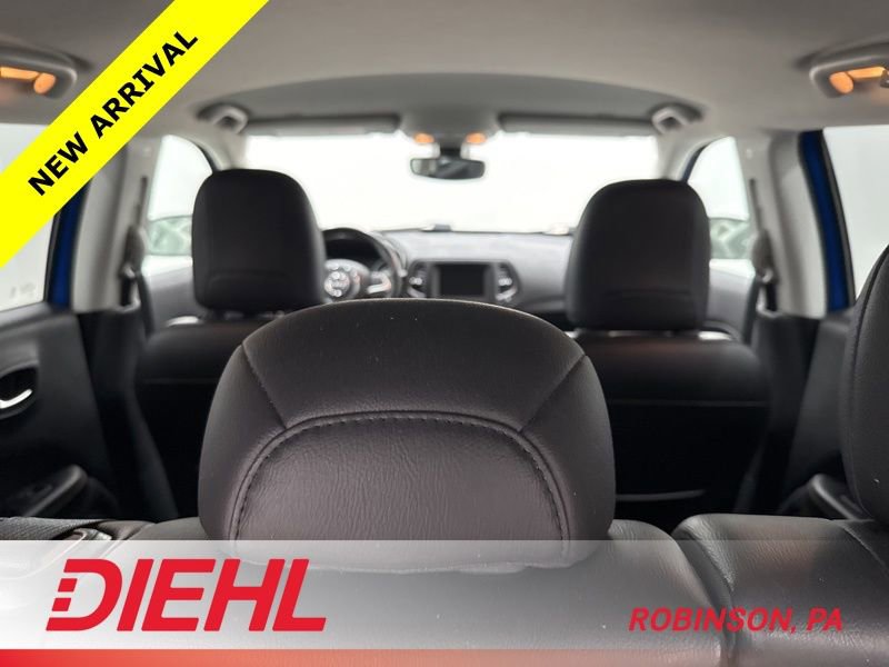 Certified 2019 Jeep Compass Latitude w/ Cold Weather Group image 10