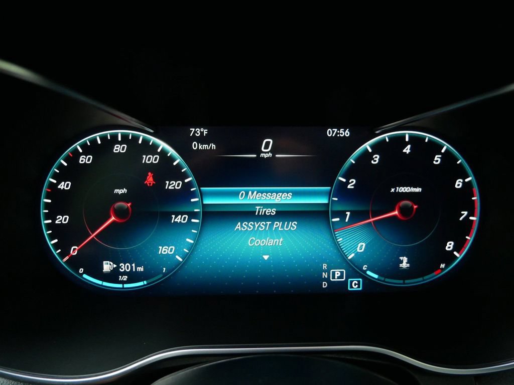 Used 2021 Mercedes-Benz GLC 300 4MATIC image 29