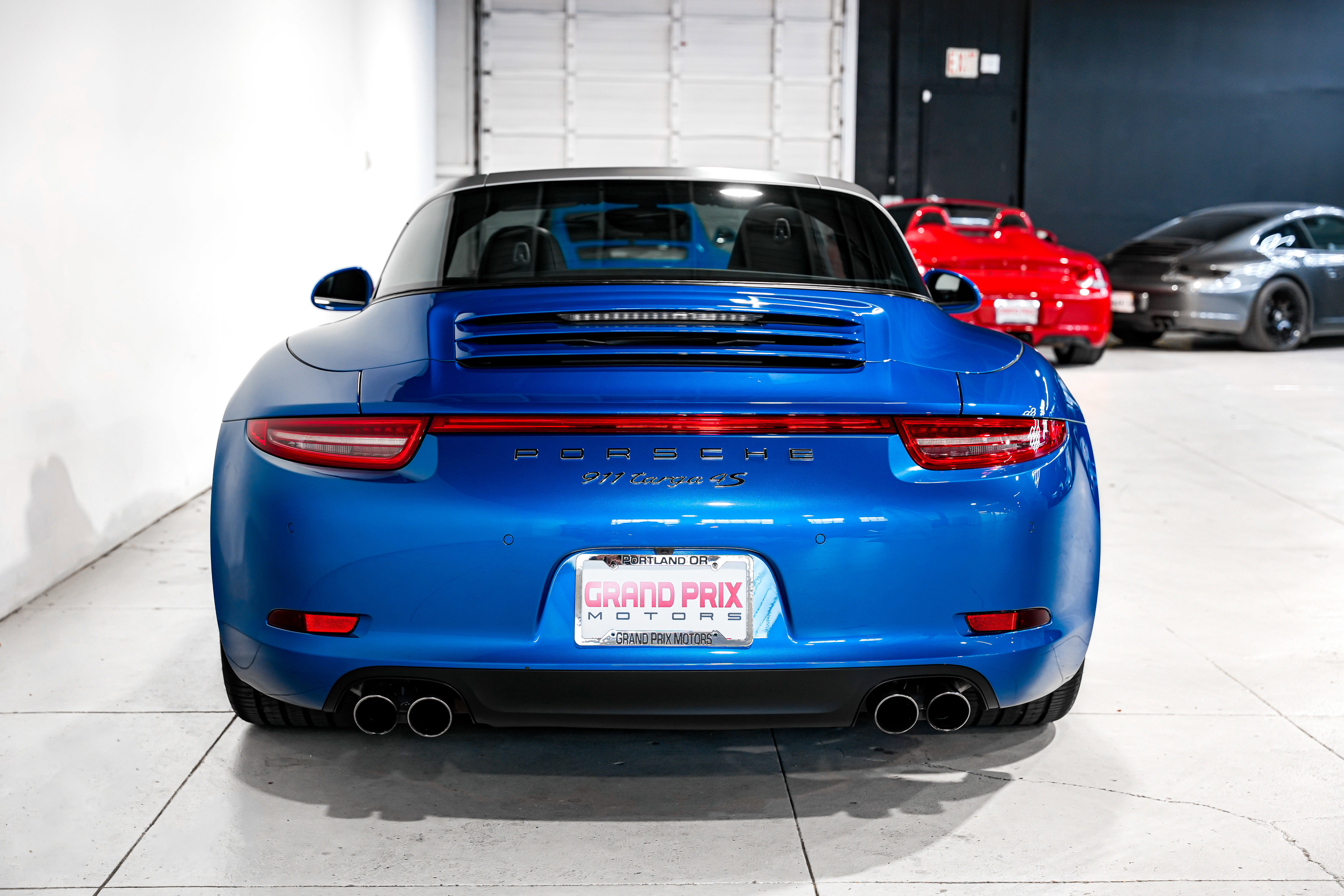 Used 2015 Porsche 911 Targa 4S image 4