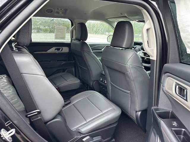New 2026 Ford Explorer Active w/ Active Comfort Package AWD/4WD image 18