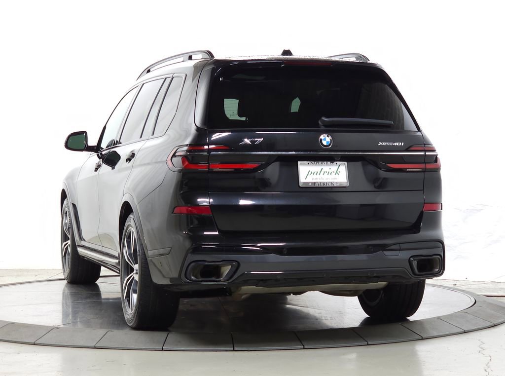 Used 2023 BMW X7 xDrive40i w/ M Sport Package AWD/4WD image 3