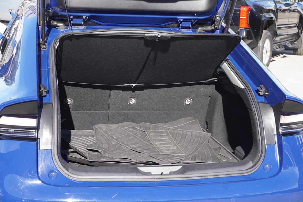 Used 2023 Toyota Prius Prime SE image 11