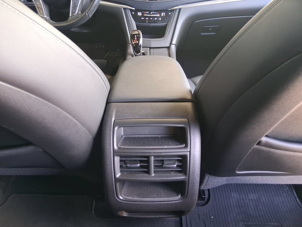 Used 2022 Cadillac XT5 Luxury FWD image 23
