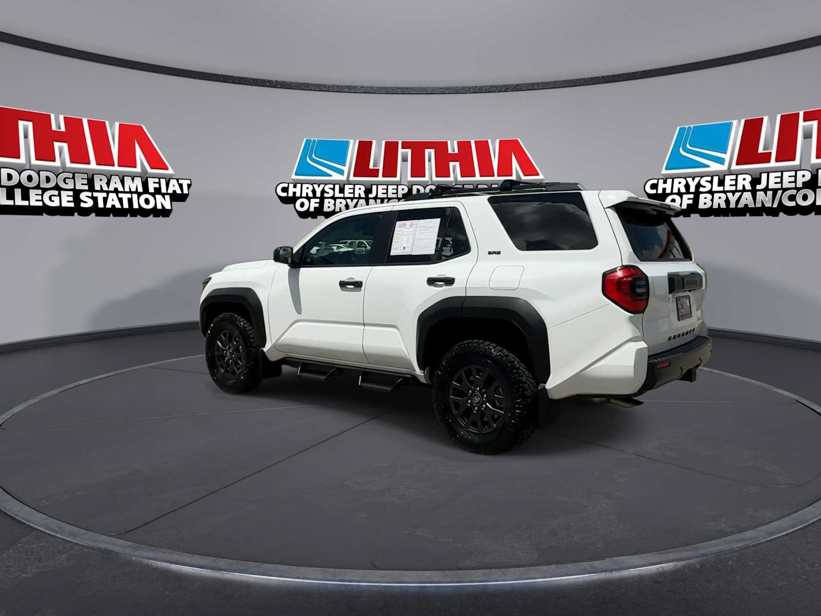 Used 2026 Toyota 4Runner SR5 AWD/4WD image 6