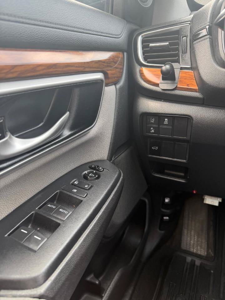 Used 2019 Honda CR-V EX image 17
