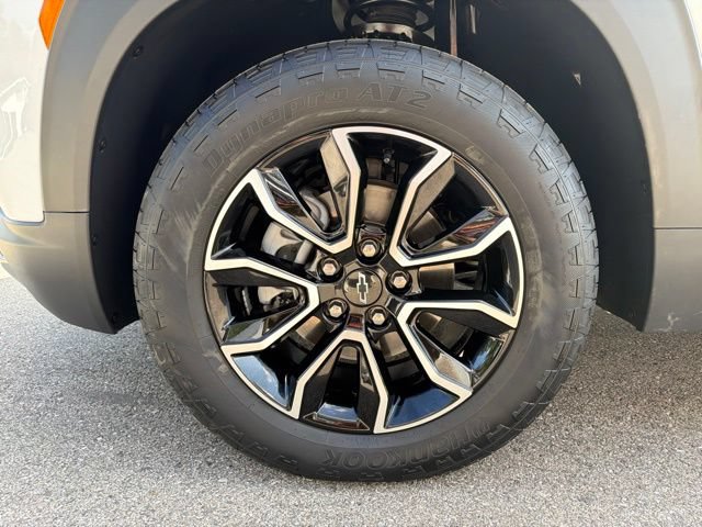 Certified 2024 Chevrolet TrailBlazer ACTIV w/ Convenience Package AWD/4WD image 9