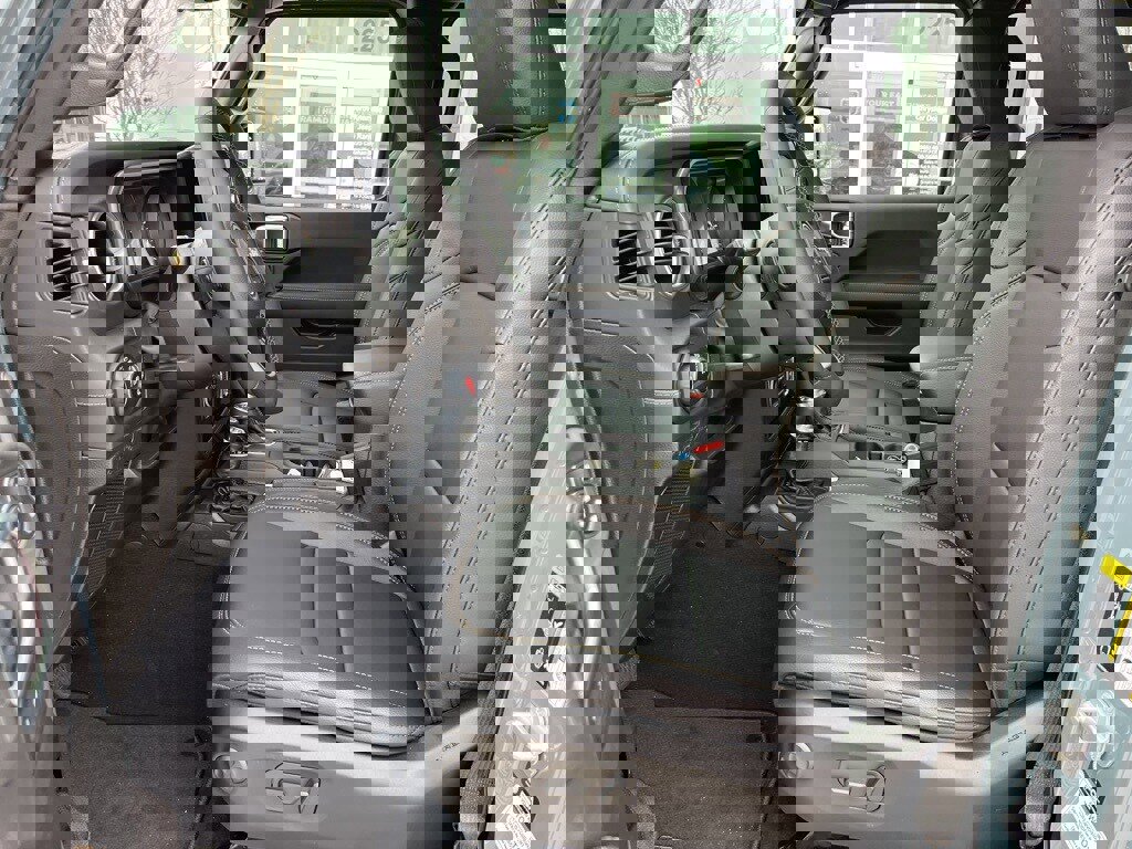 New 2026 Jeep Gladiator Sport image 3