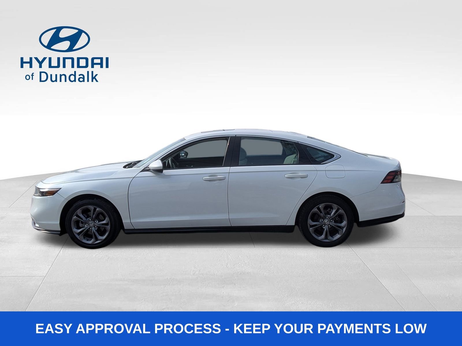 Used 2024 Honda Accord EX image 2