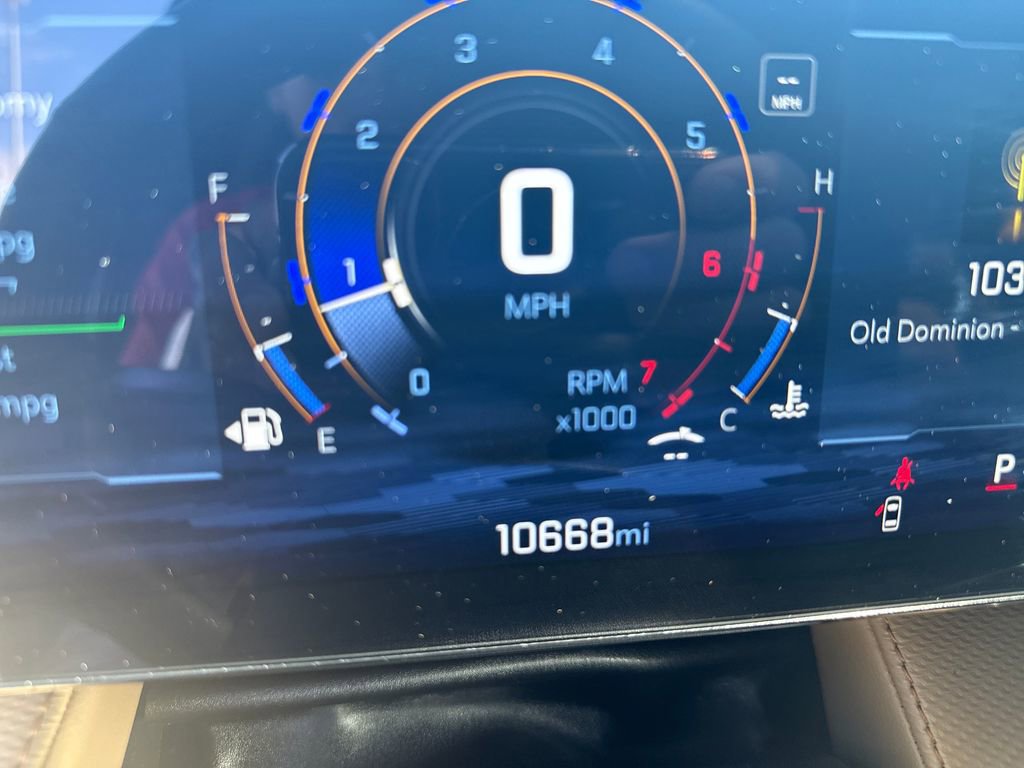 Used 2025 Chevrolet Equinox ACTIV w/ Safety and Technology Package FWD image 20