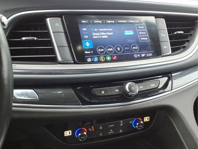Used 2023 Buick Enclave Essence image 12