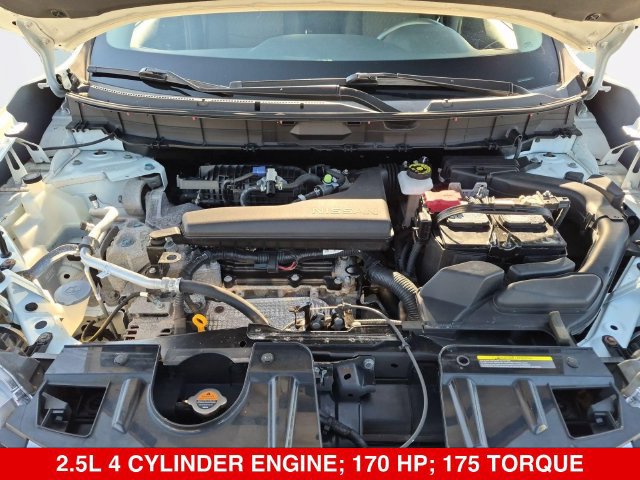 Used 2017 Nissan Rogue SV AWD/4WD image 36