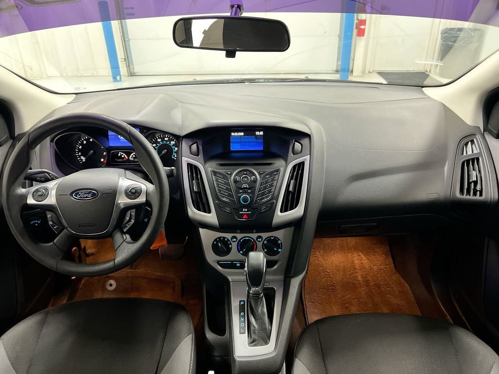 Used 2013 Ford Focus SE FWD image 10