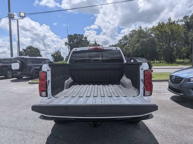Used 2023 Chevrolet Colorado W/T w/ Advanced Trailering Package AWD/4WD image 11
