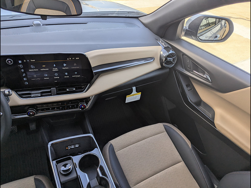 Used 2027 Chevrolet Equinox ACTIV w/ LPO, Floor Liner Package AWD/4WD image 18