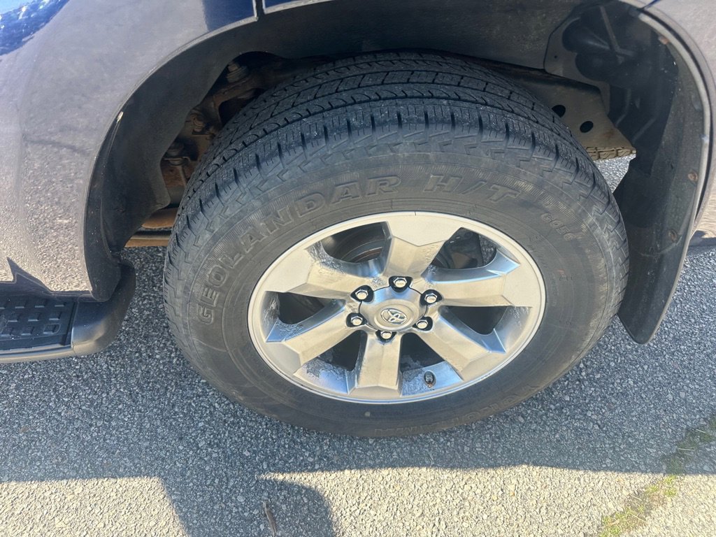 Used 2006 Toyota 4Runner Limited image 9